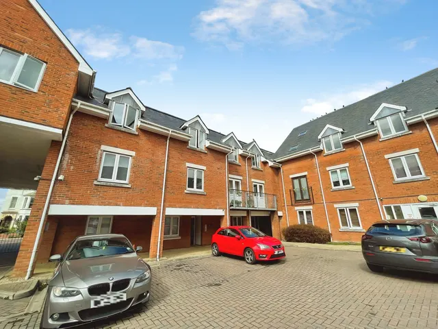 Sanders Place, Hitchin, SG4, photo 1