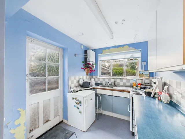 Redhatch Drive, Earley, RG6, photo 2