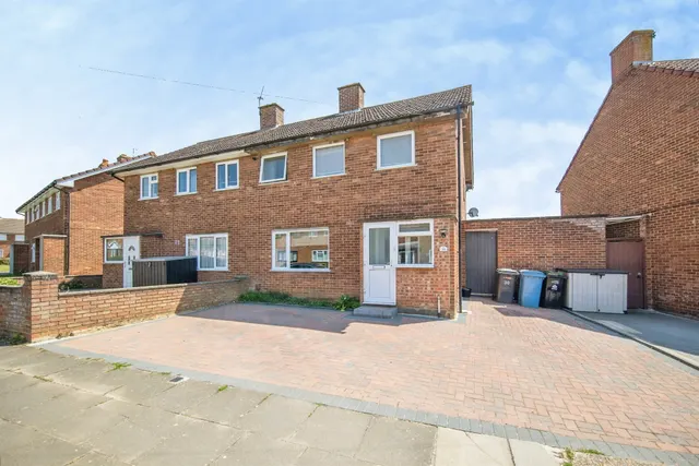 Moore Road, IPSWICH, photo 1
