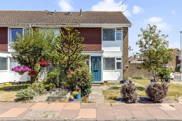 Montreal Way, West Durrington, Worthing, photo 1