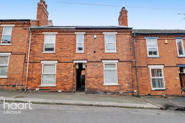 Sherbrooke Street, Lincoln, LN2, photo 1