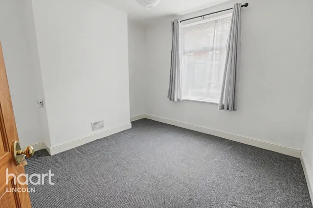 Sherbrooke Street, Lincoln, LN2, photo 2