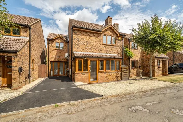 Brogden Close, Oxford, OX2, photo 1