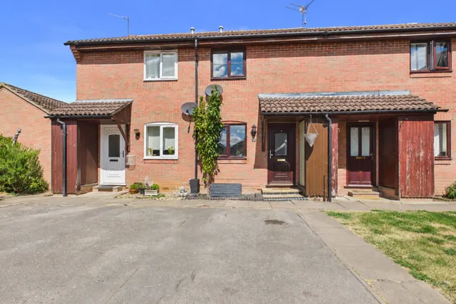 Alderfield Close, Theale, RG7, photo 1