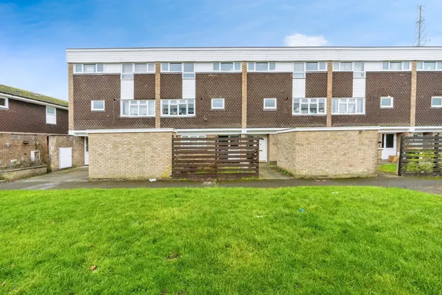 Abbott Crescent, Kempston, Bedford, Bedfordshire, MK42, photo 1
