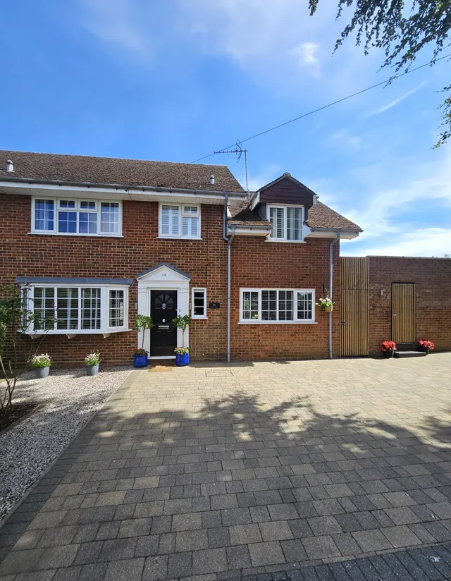 4 bedroom property, High Street, Ridgmont, MK43