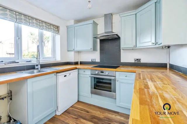 Warren Way, Barnham, PO22, photo 2