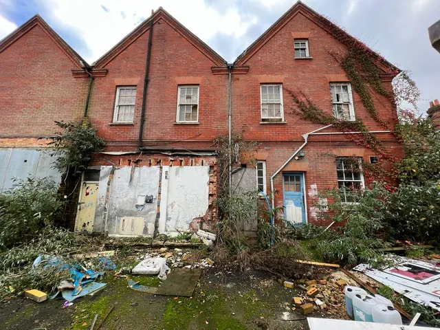 Photo 2 — Western Road - COM, Andover, SP10
