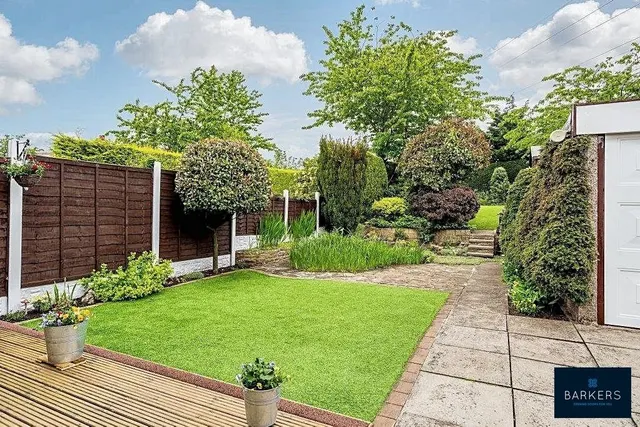 Photo 3 — Bradford Road, East Bierley BD4 6PB