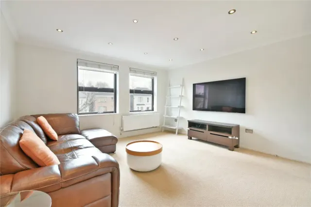 Cavendish Road, Brondesbury, London, NW6, photo 1
