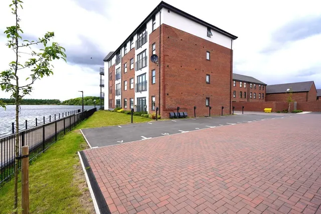Dove Mews, Doncaster, South Yorkshire, DN4, photo 1