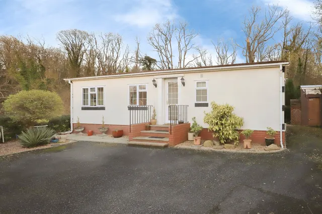 Hampton Loade Park Homes, Hampton Loade, WV15, photo 1