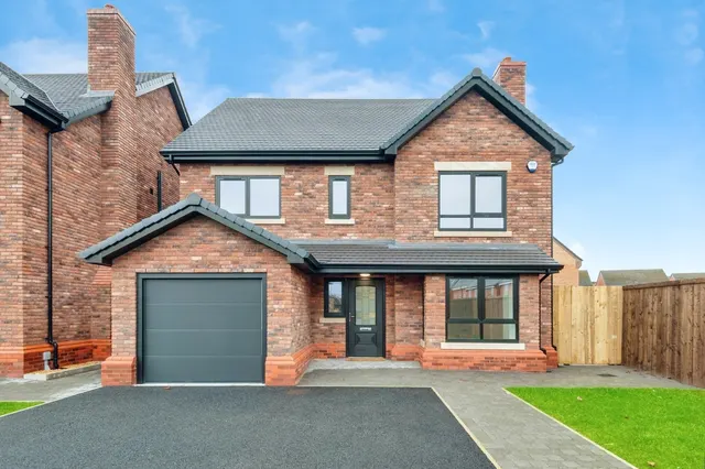 Victoria Place, Widnes, WA8, photo 2