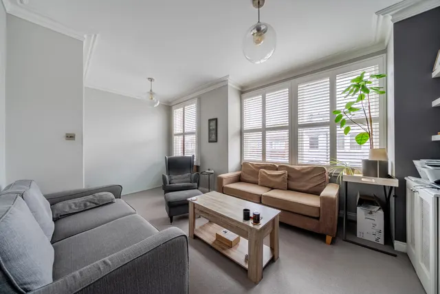 Penwith Road, London, SW18, photo 2