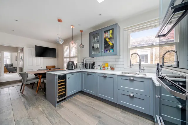 Penwith Road, London, SW18, photo 3