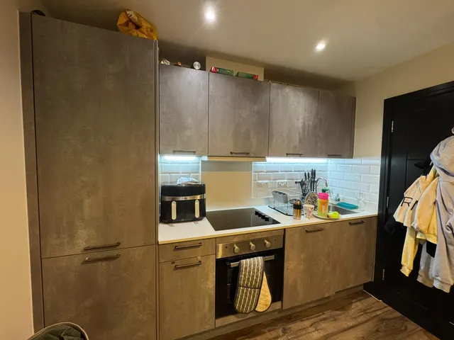 Russell Way, Crawley, RH10, photo 2