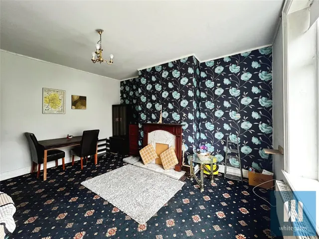 Blackmoorfoot Road, Huddersfield, HD4, photo 2