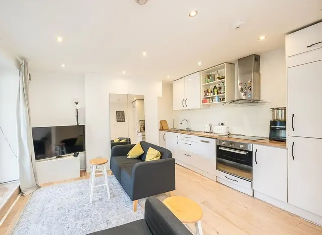 Photo 2 — Ferndale Road, Clapham, SW4