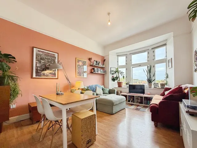 Cathcart Road, Glasgow, G42, photo 2