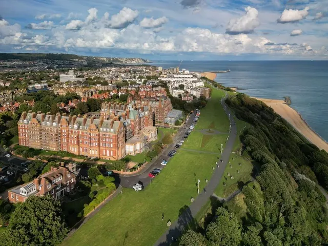 The Leas, Folkestone, Kent, CT20, photo 1