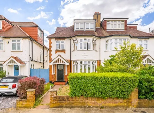 Chatsworth Road, Chiswick, W4, photo 1