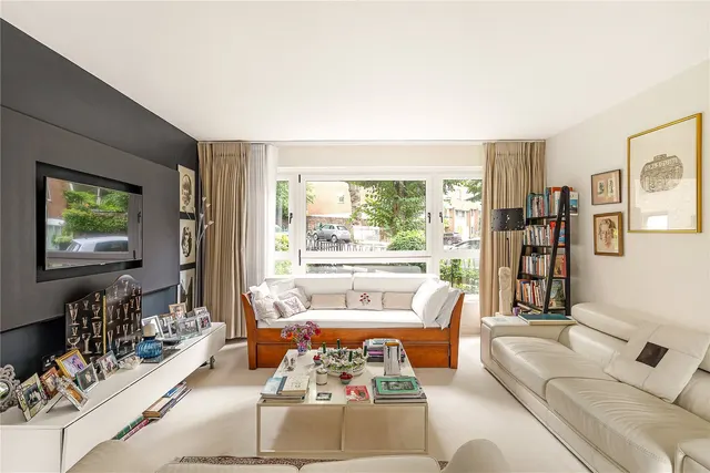 Primrose Hill Road, Primrose Hill, London, NW3, photo 1