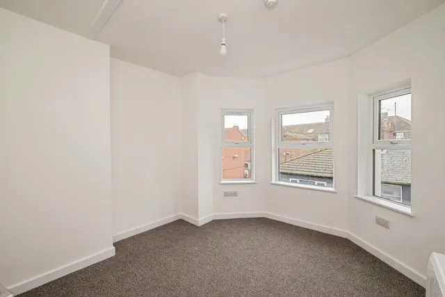 Rodney Road, Great Yarmouth, NR30, photo 2
