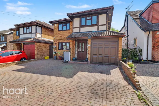 Homefields Avenue, Benfleet, SS7, photo 1