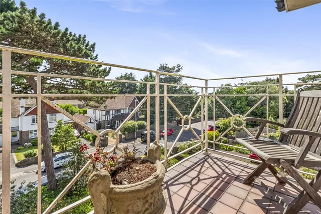 Lansdowne Road, Worthing, photo 2