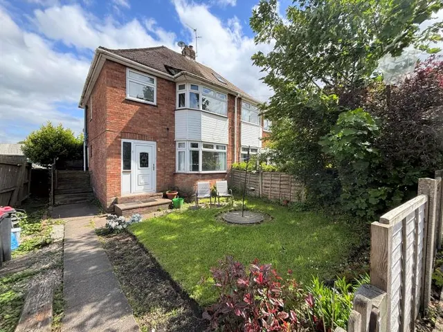 Hartsbridge Road, Oakengates, photo 1