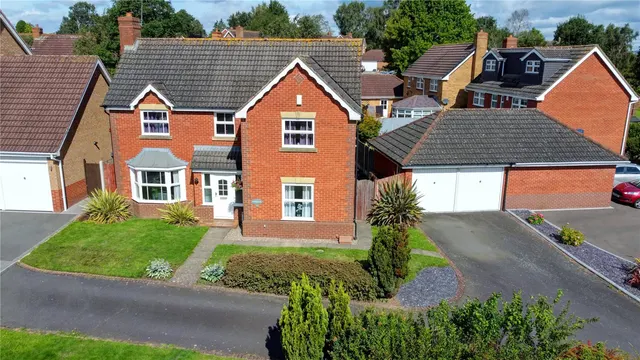 St. Andrews Way, Bromsgrove, Worcestershire, B61 7NR, photo 1