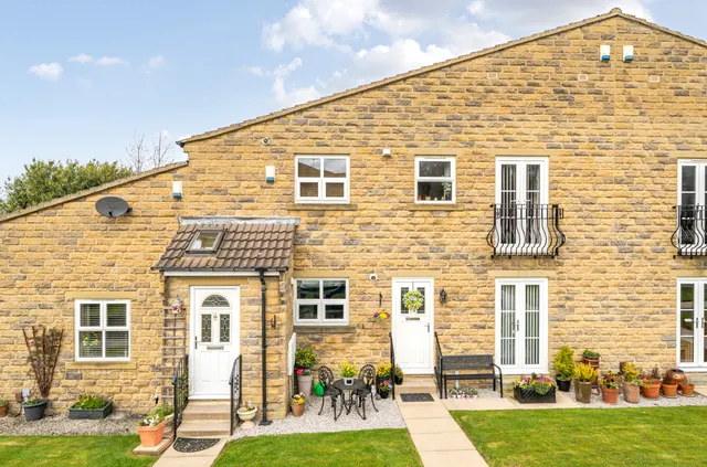 Queens Drive, Pudsey, LS28, photo 1