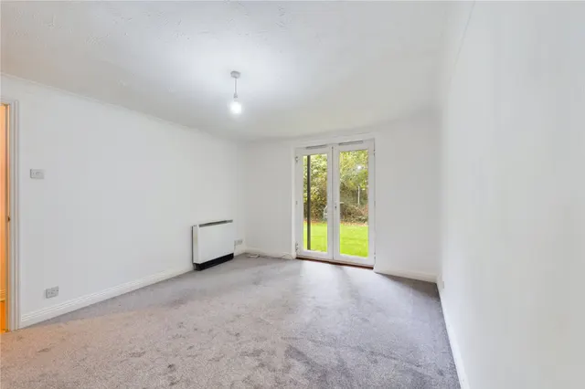 Gould Close, Newbury, RG14, photo 3