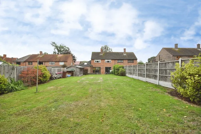 Wrexham Road, Romford, RM3, photo 2