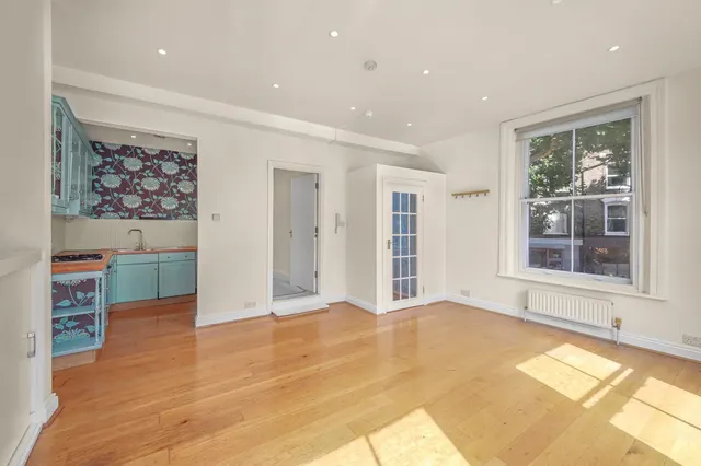 Newington Green Road, Islington, N1, photo 1