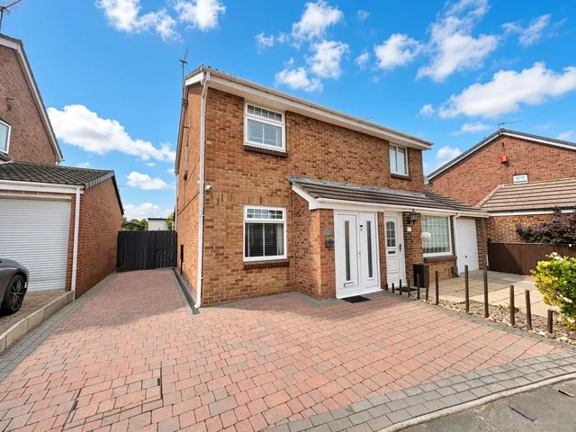 Windsor Court, Shildon, DL4, photo 1