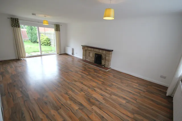 Photo 2 — Bridle Road, Lighthorne, Warwick