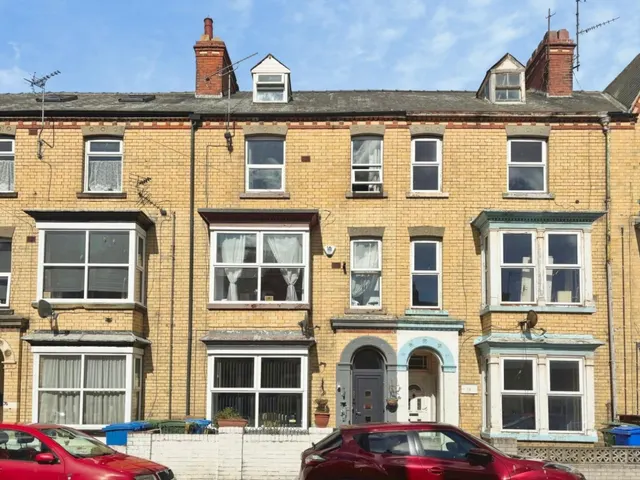 Windsor Crescent, Bridlington, photo 1