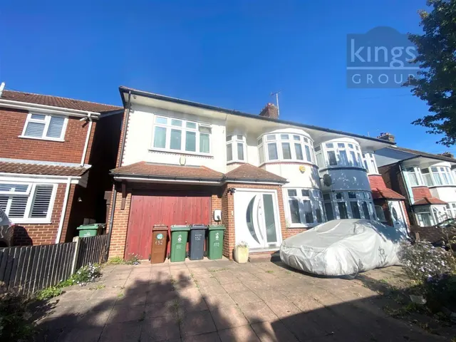 Endlebury Road, London, photo 1