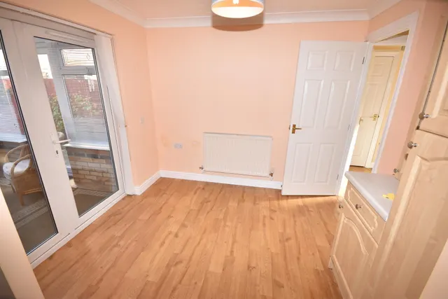 Keepers Way, Sleaford, NG34, photo 3