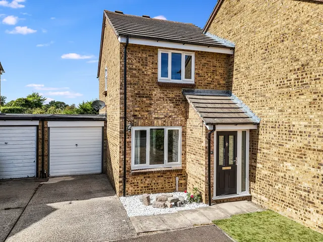 87 Beardsley Drive, Springfield, Chelmsford, Essex, CM1 6GJ, photo 1
