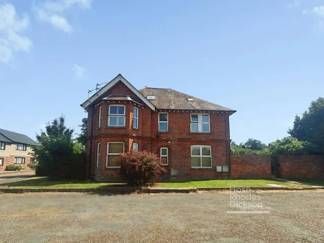 Lane End Road, Bembridge, PO35, photo 1