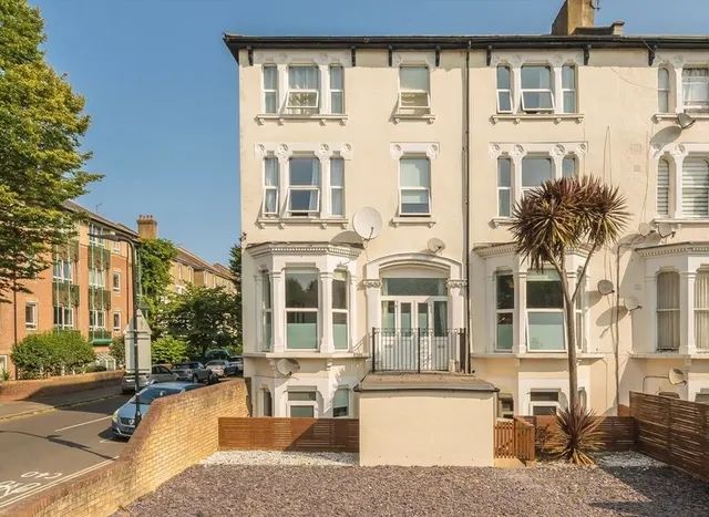 Grange Road, Ealing, W5, photo 1