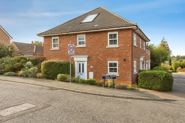 Evora Road, Wymondham, NR18, photo 1