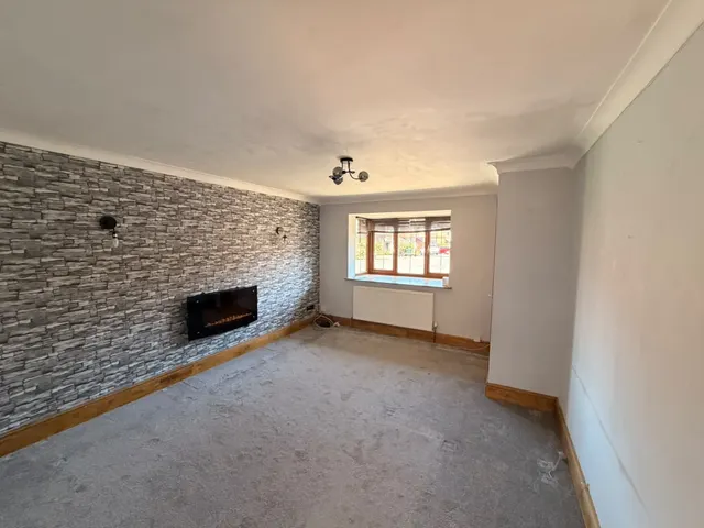 Photo 2 — Challenger Drive, Sprotbrough, Doncaster