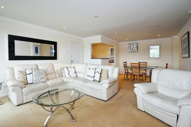 Navigation Way, Preston, PR2, photo 1