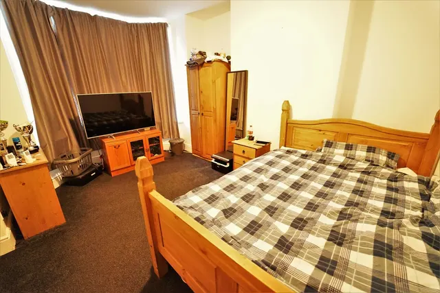 Rothesay Avenue, Nottingham, NG7, photo 1