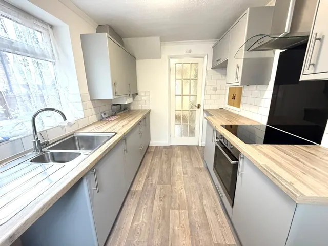 Apollo Drive, Nottingham, NG6, photo 1
