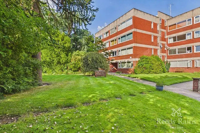 Wardle Road, Sale, Greater Manchester, M33, photo 1