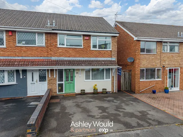Pinewood Drive, Birmingham, B32, photo 1